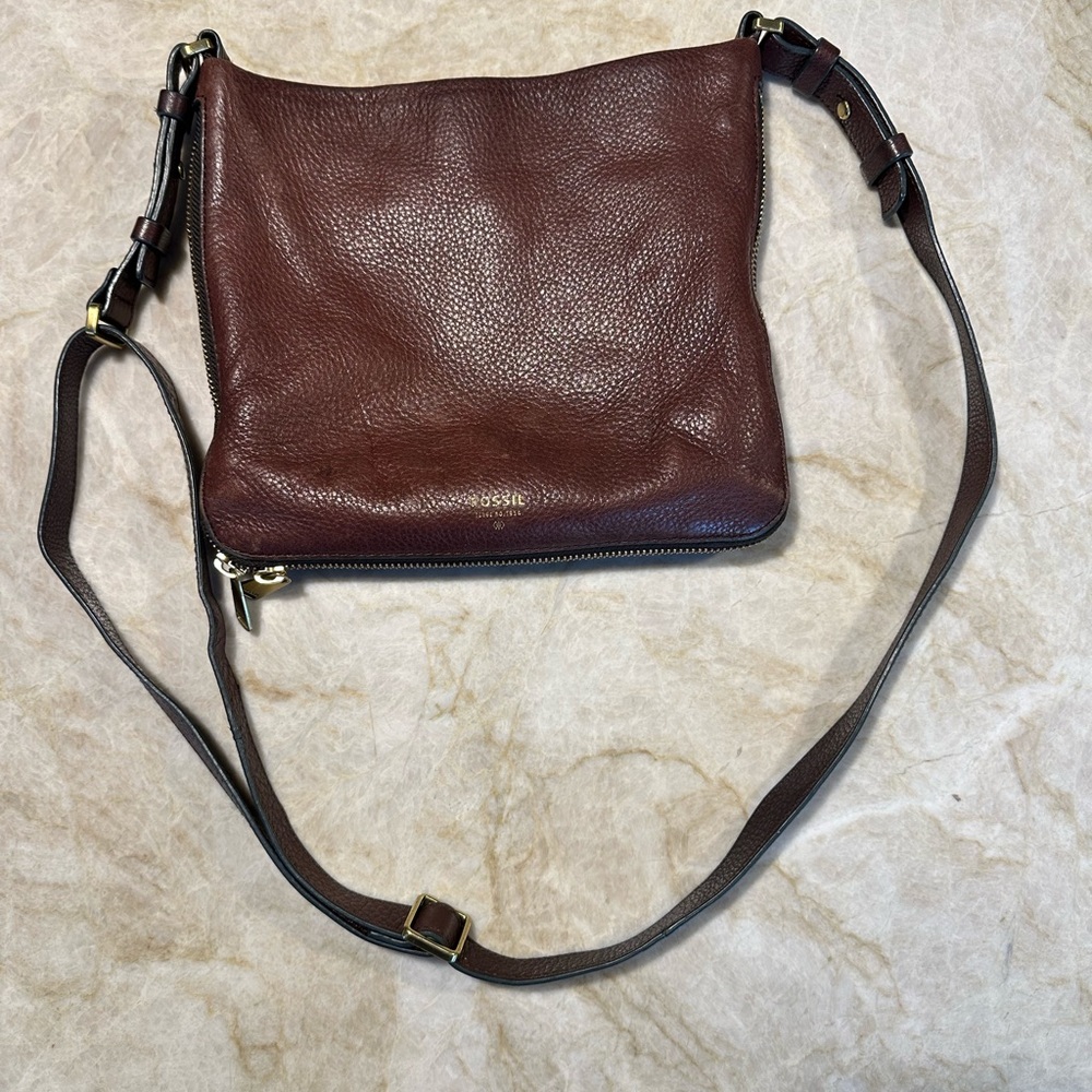 Fossil brown leather medium size crossbody bag